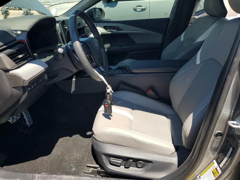 2025 TOYOTA CAMRY SE 7