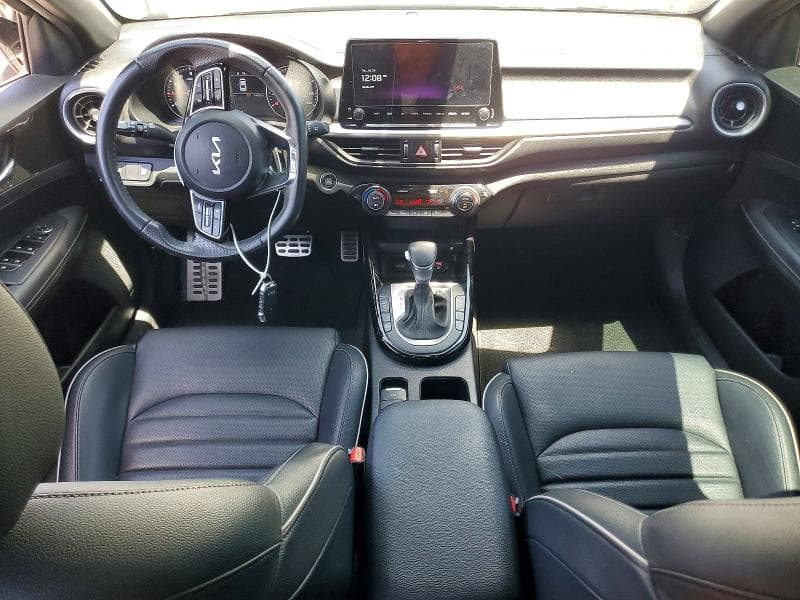 2023 KIA FORTE GT LINE 8