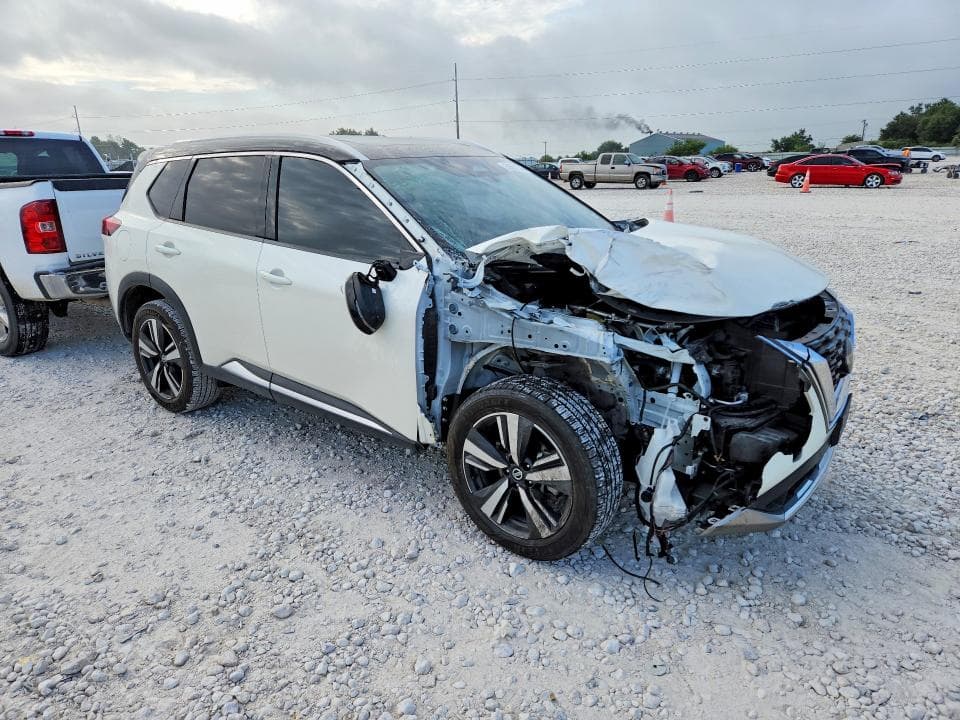 2021 NISSAN ROGUE PLATINUM 4