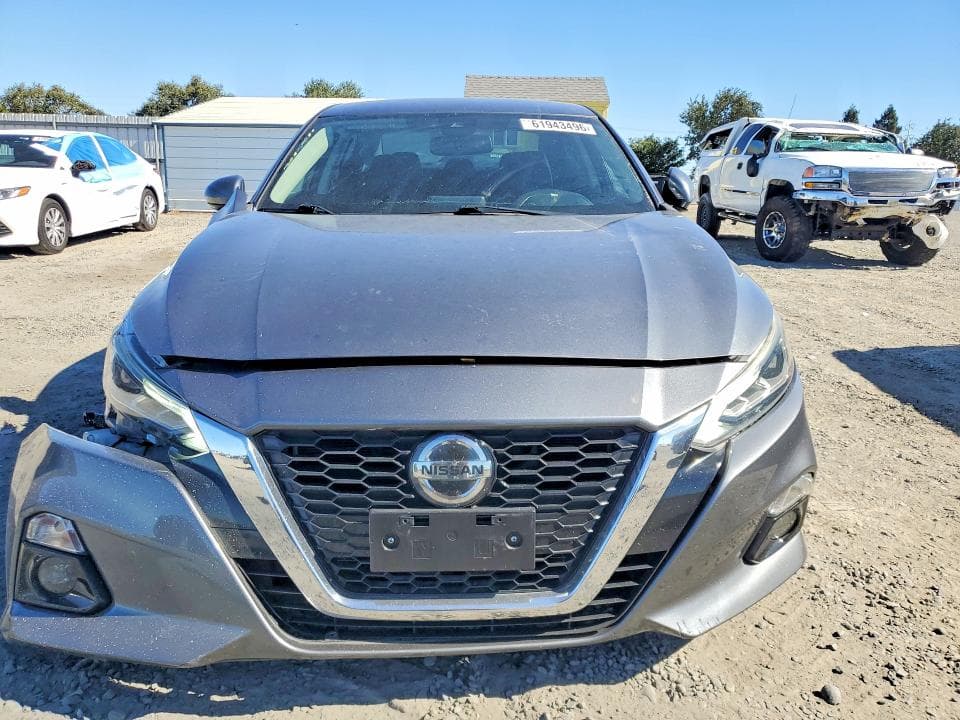 2020 NISSAN ALTIMA SV 5