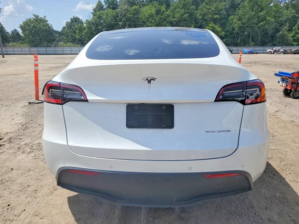 2021 TESLA MODEL Y 6