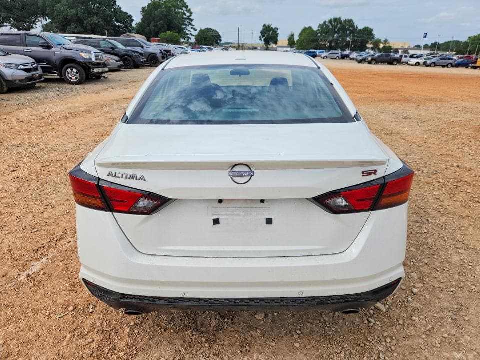 2024 NISSAN ALTIMA SR 6