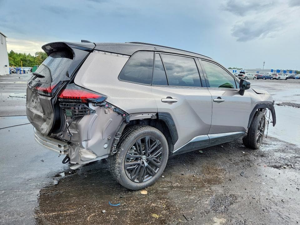 2026 TOYOTA RAV4 XSE 3