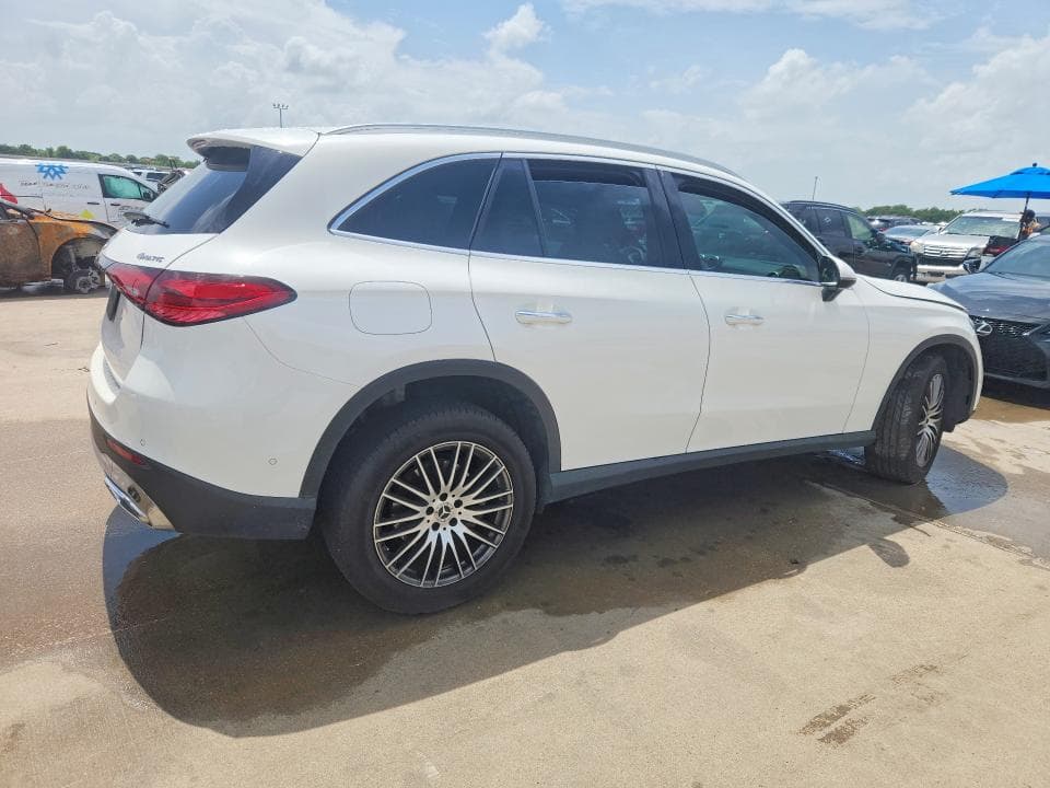 2024 MERCEDES-BENZ GLC 300 4MATIC 3