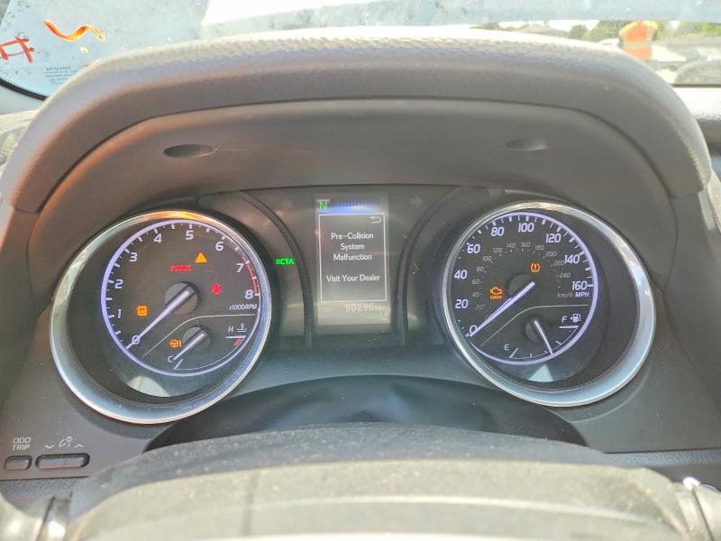 2020 TOYOTA CAMRY SE 9