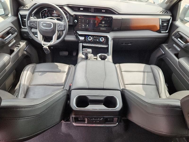 2025 GMC SIERRA K1500 DENALI 8