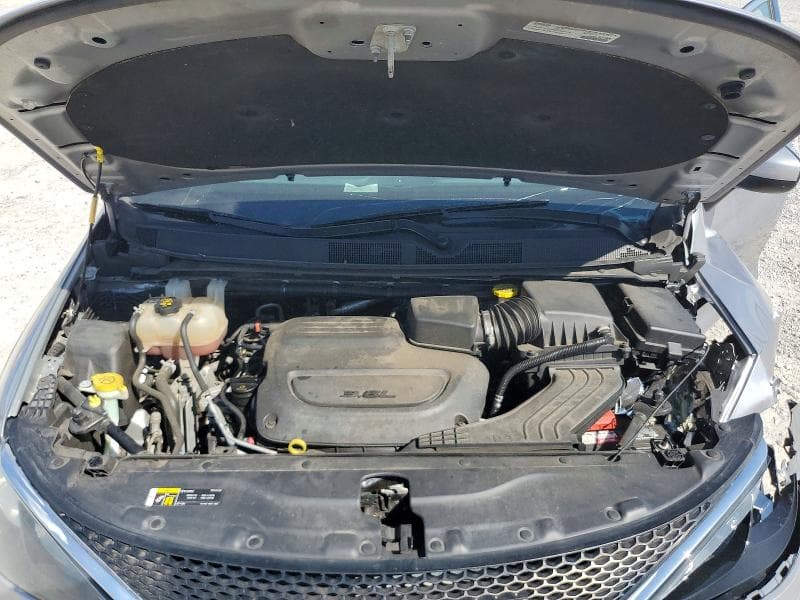 2020 CHRYSLER VOYAGER LXI 12