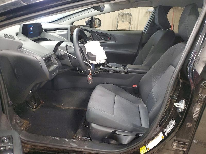 2025 TOYOTA PRIUS 7