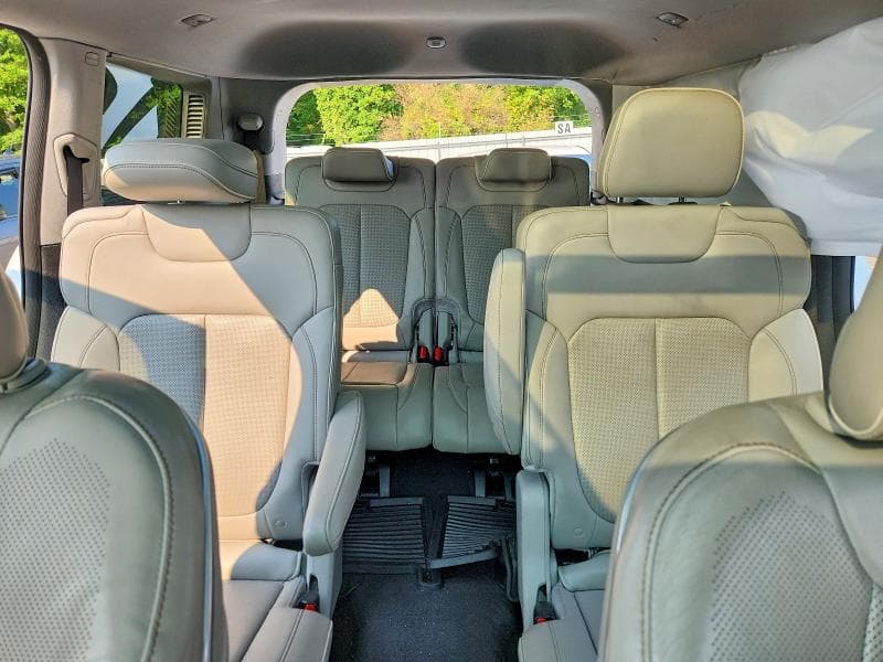 2021 JEEP GRAND CHEROKEE L OVERLAND 10