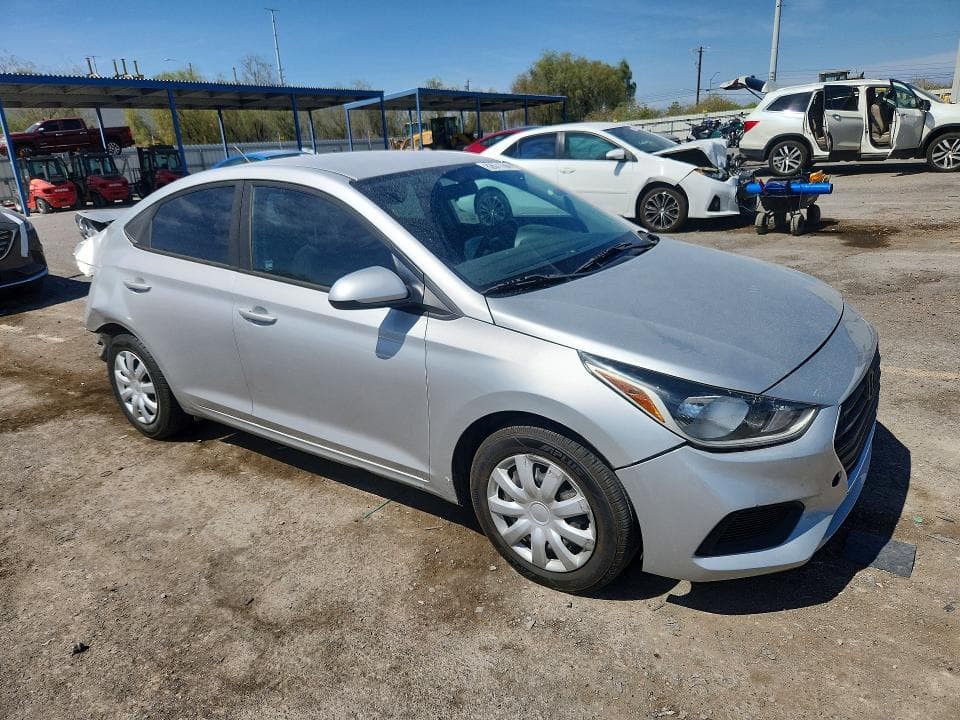 2019 HYUNDAI ACCENT SE 4