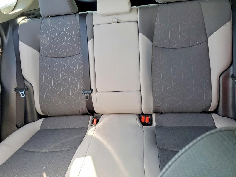 2021 TOYOTA RAV4 XLE 10
