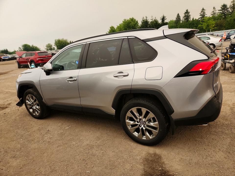 2024 TOYOTA RAV4 XLE 2