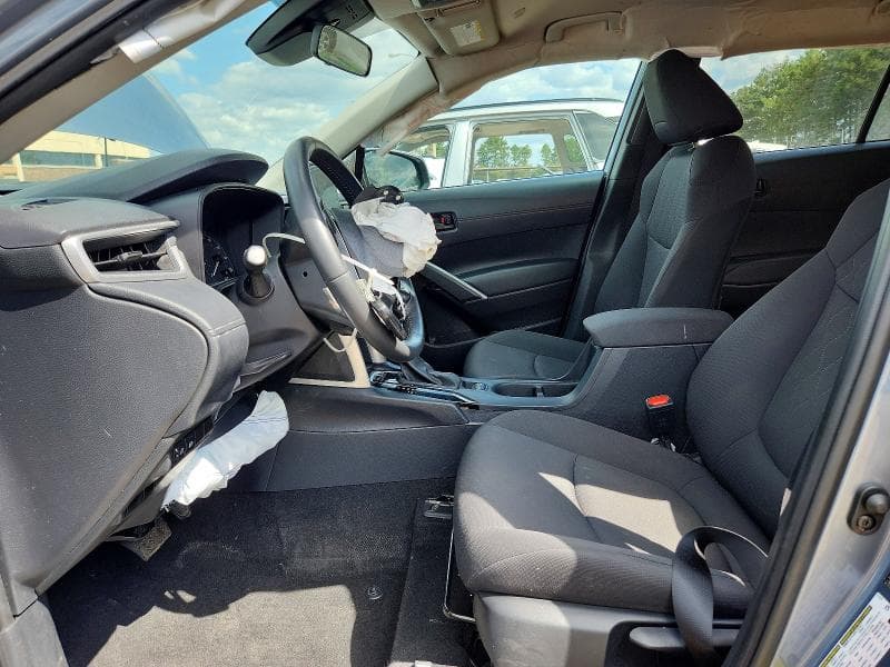 2024 TOYOTA COROLLA CROSS LE 7
