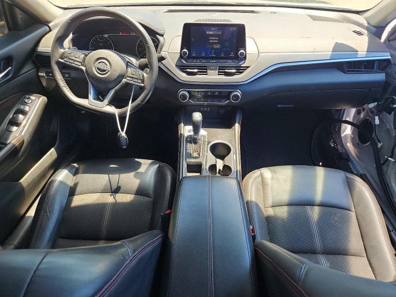 2023 NISSAN ALTIMA SR 8
