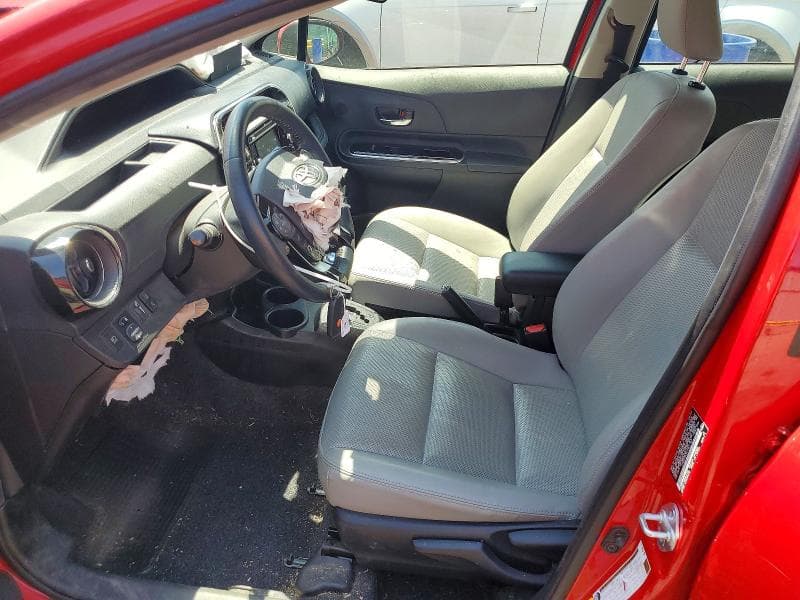 2018 TOYOTA PRIUS C FOUR 7