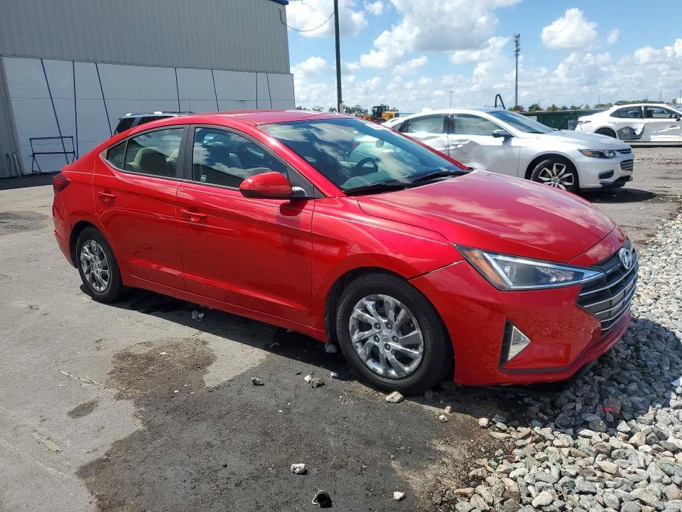 2020 HYUNDAI ELANTRA SE 4