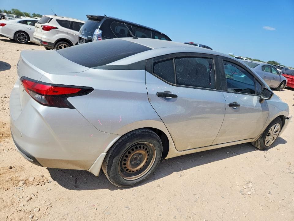 2020 NISSAN VERSA S 3