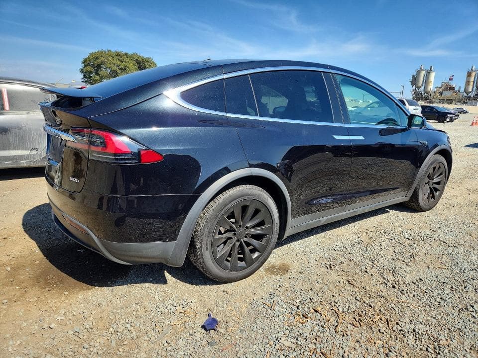 2017 TESLA MODEL X 3