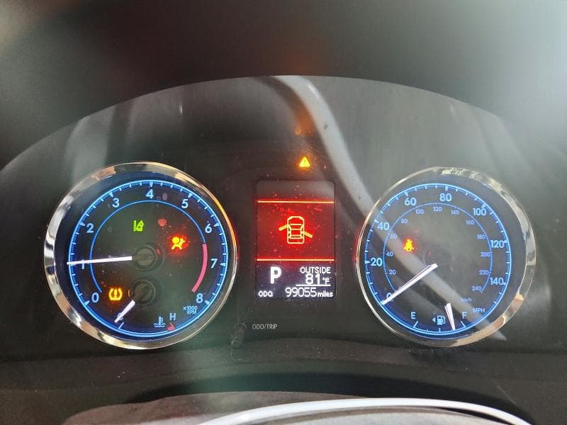 2019 TOYOTA COROLLA LE 9