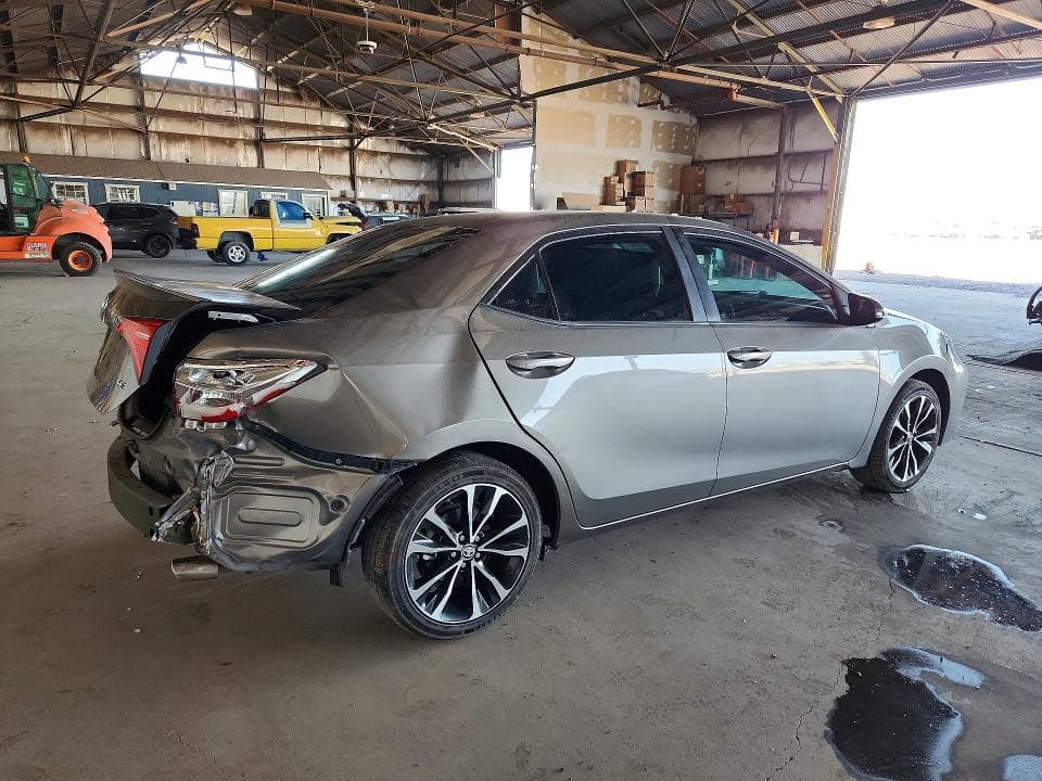 2018 TOYOTA COROLLA SE 3
