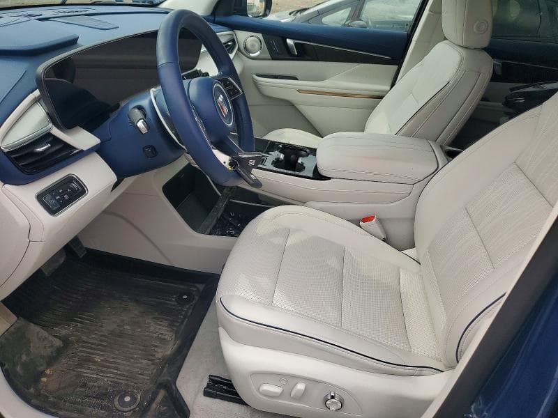 2025 BUICK ENCLAVE AVENIR 7