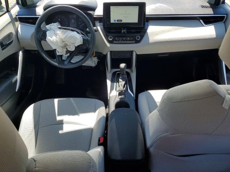 2023 TOYOTA COROLLA CROSS L 8