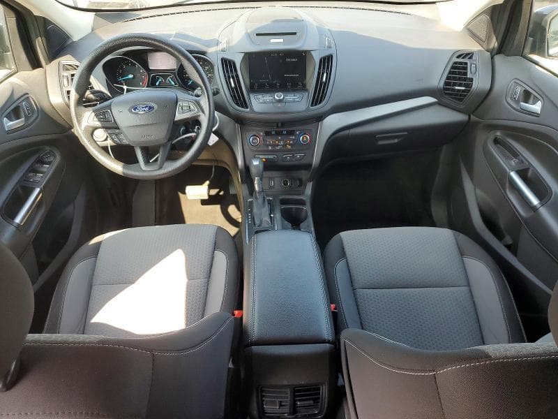 2017 FORD ESCAPE SE 8