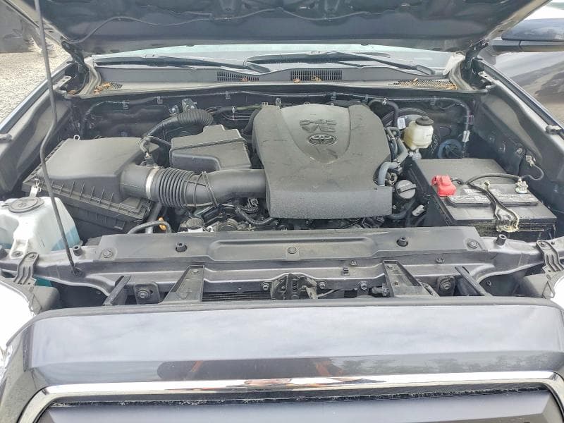 2022 TOYOTA TACOMA SR5 V6 11