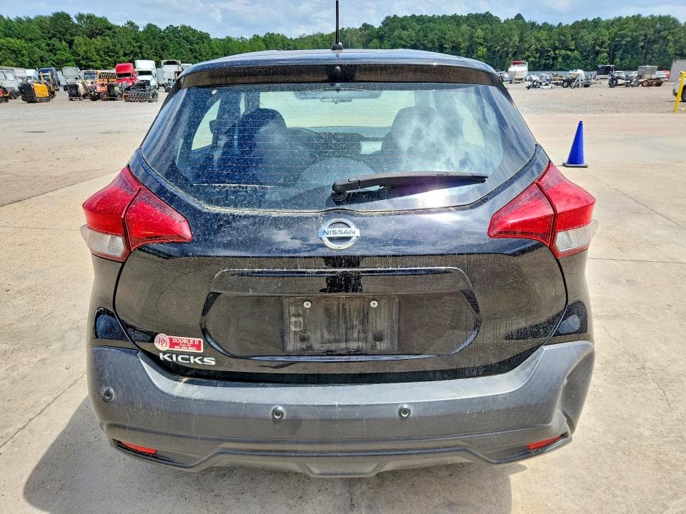 2020 NISSAN KICKS S 6