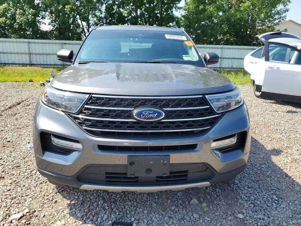 2021 FORD EXPLORER XLT 5