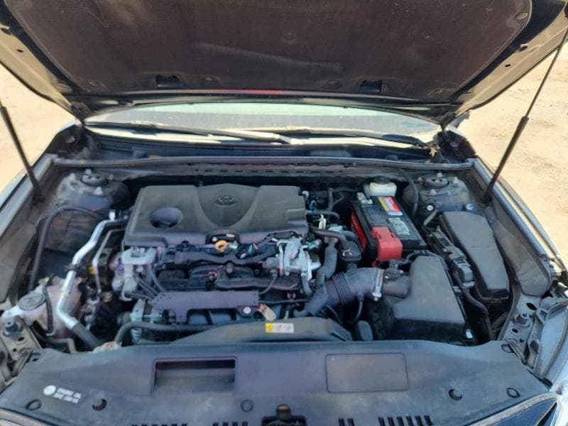 2018 TOYOTA CAMRY LE 11