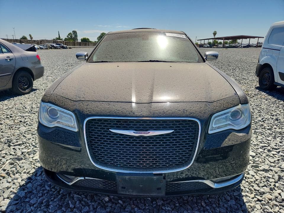 2017 CHRYSLER 300C 5