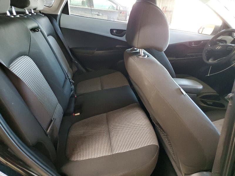2020 HYUNDAI KONA SE 10