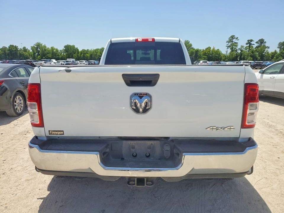 2024 RAM 3500 TRADESMAN 6