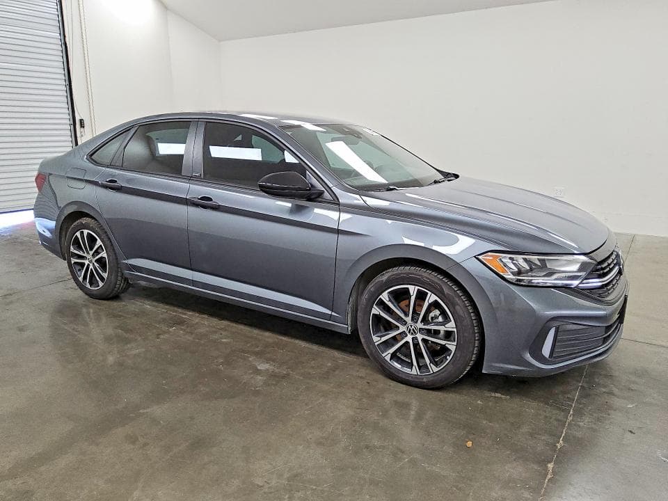 2024 VOLKSWAGEN JETTA SPORT 4
