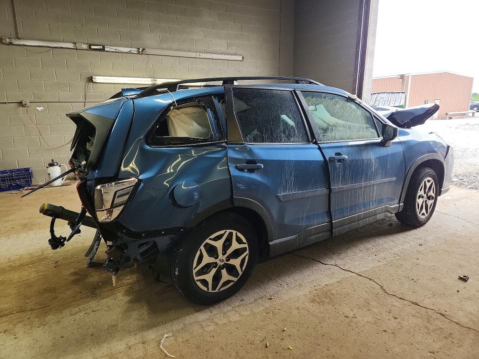 2023 SUBARU FORESTER PREMIUM 3