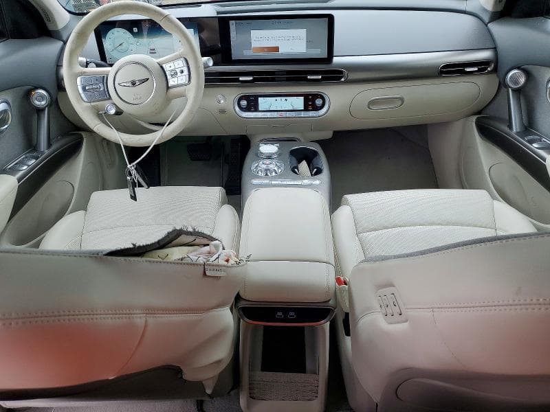 2025 GENESIS GV60 ADVANCED 8