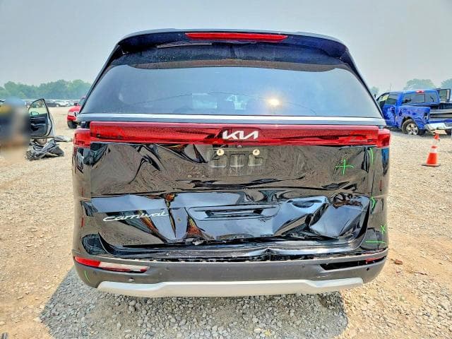 2022 KIA CARNIVAL LX 6