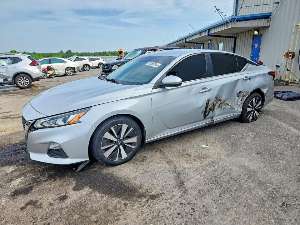 2021 NISSAN ALTIMA SV
