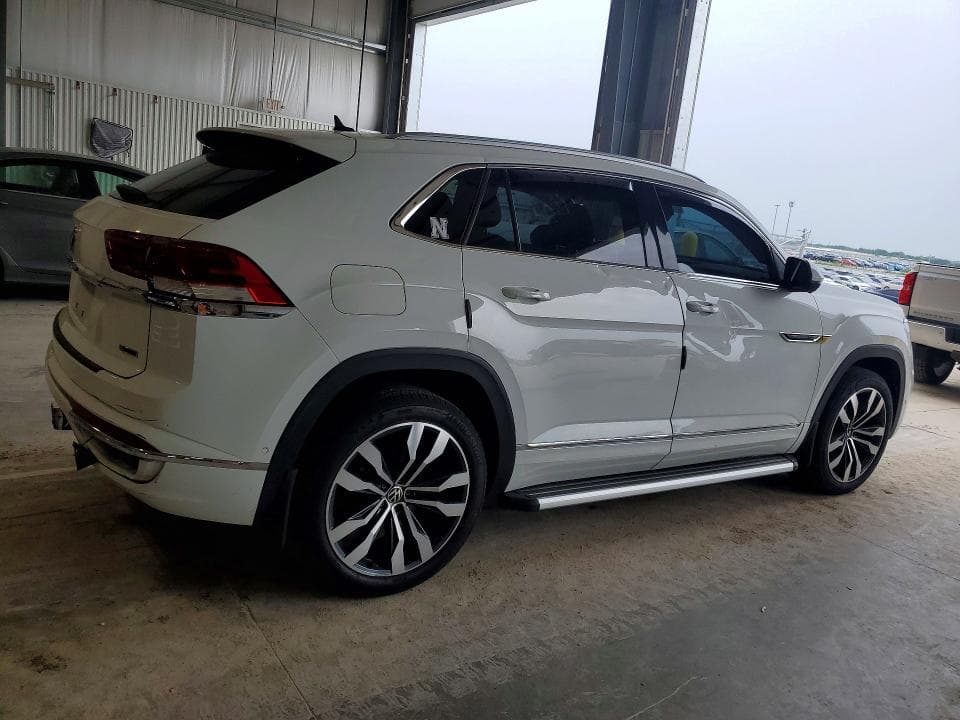 2020 VOLKSWAGEN ATLAS CROSS SPORT SEL PREMIUM R-LINE 3