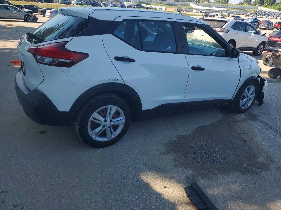 2020 NISSAN KICKS S 3