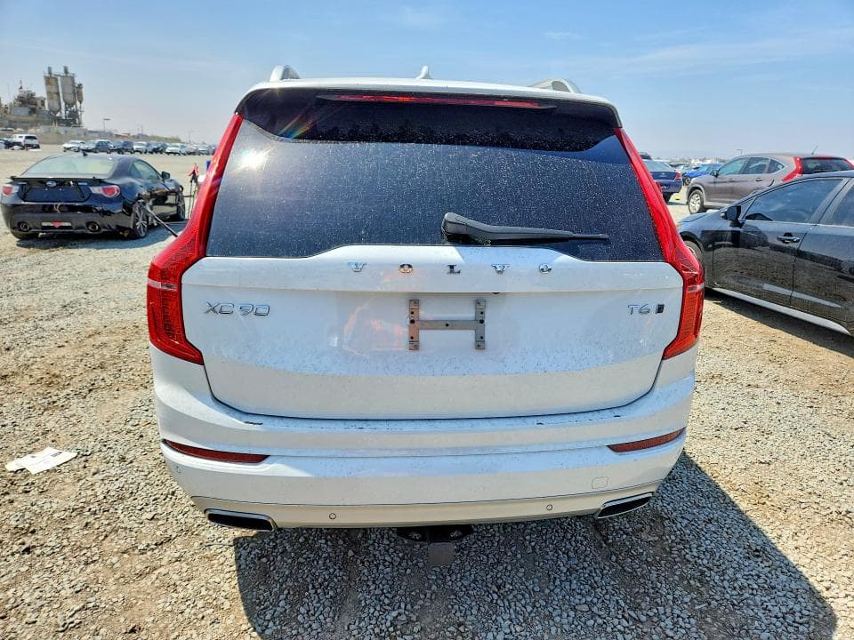 2018 VOLVO XC90 T6 6