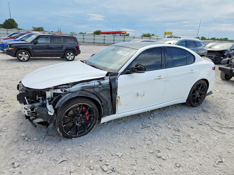 2021 ALFA ROMEO GIULIA TI
