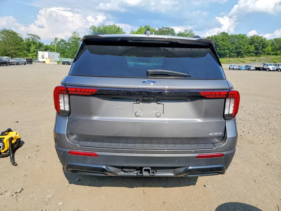 2025 FORD EXPLORER ST-LINE 6