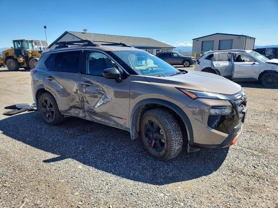 2026 NISSAN ROGUE ROCK CREEK 4