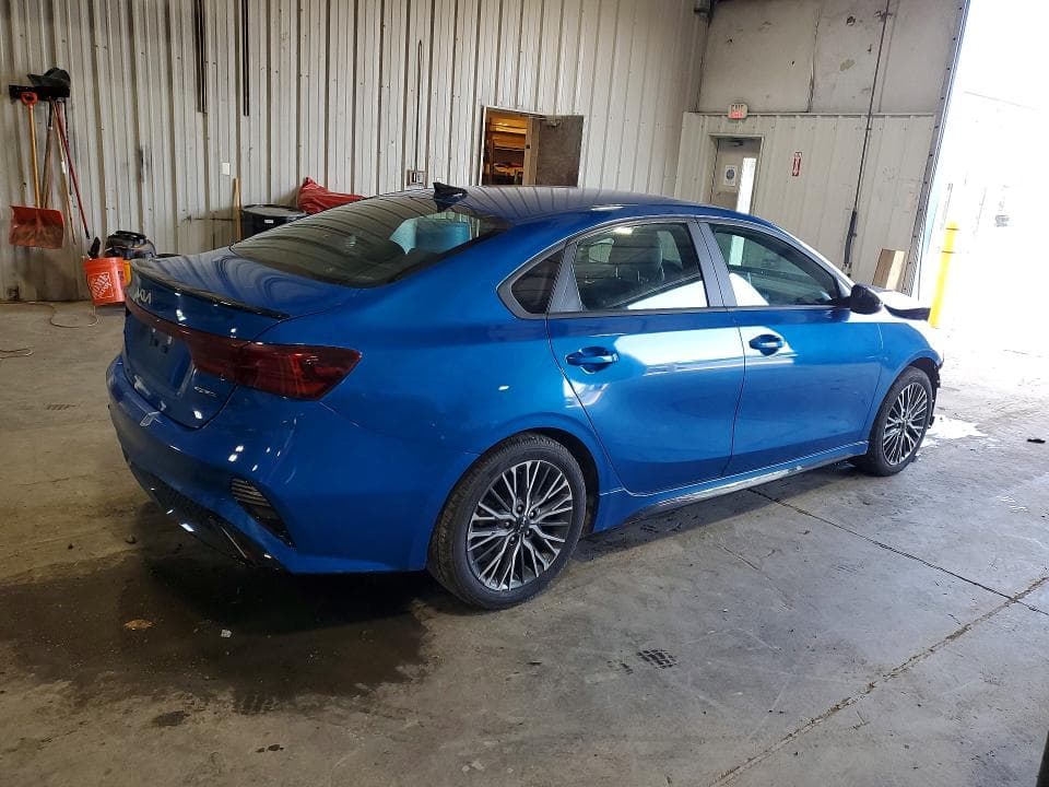 2023 KIA FORTE GT LINE 3
