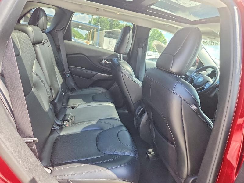 2021 JEEP CHEROKEE LIMITED 10