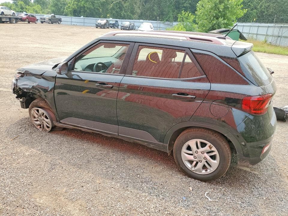 2026 HYUNDAI VENUE SEL 2