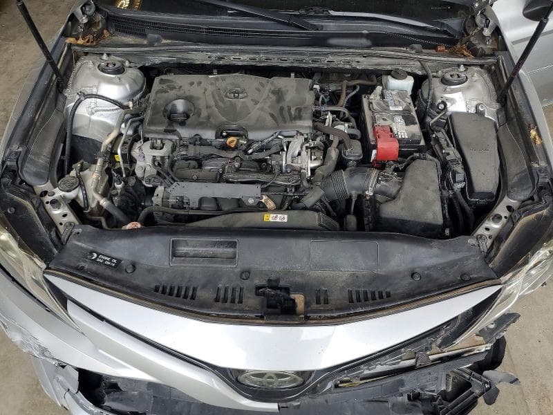 2019 TOYOTA CAMRY LE 11