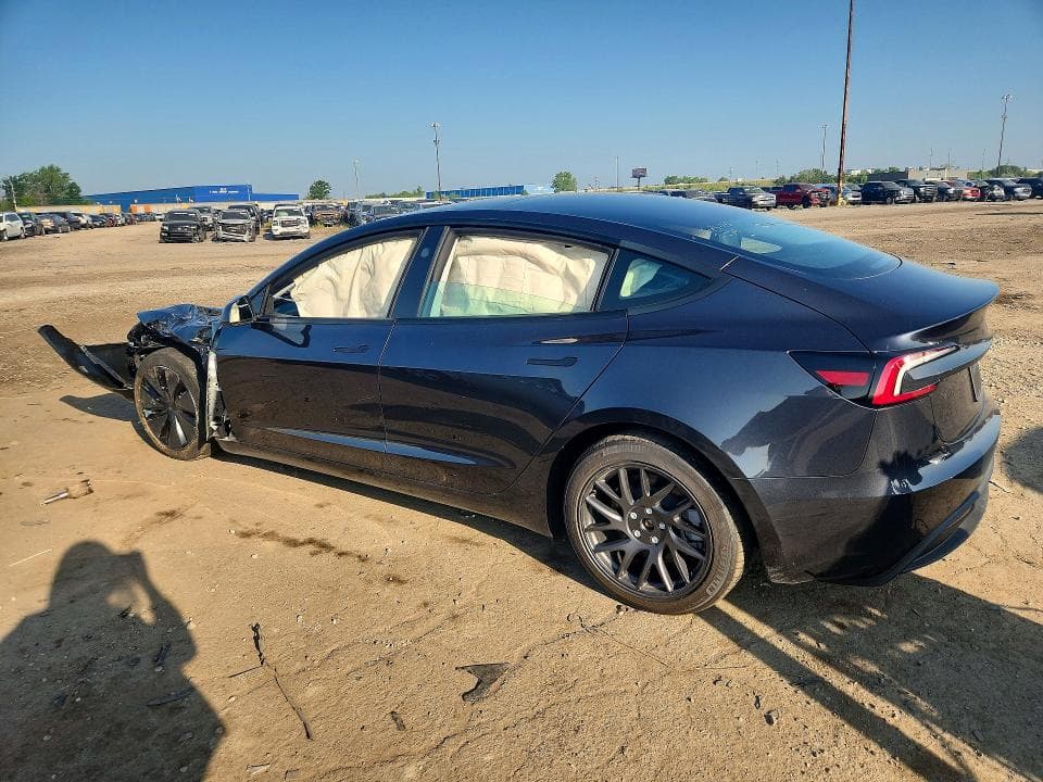 2026 TESLA MODEL 3 2